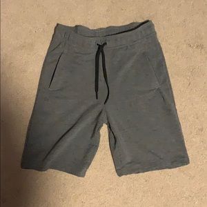 Men’s stretch fit shorts